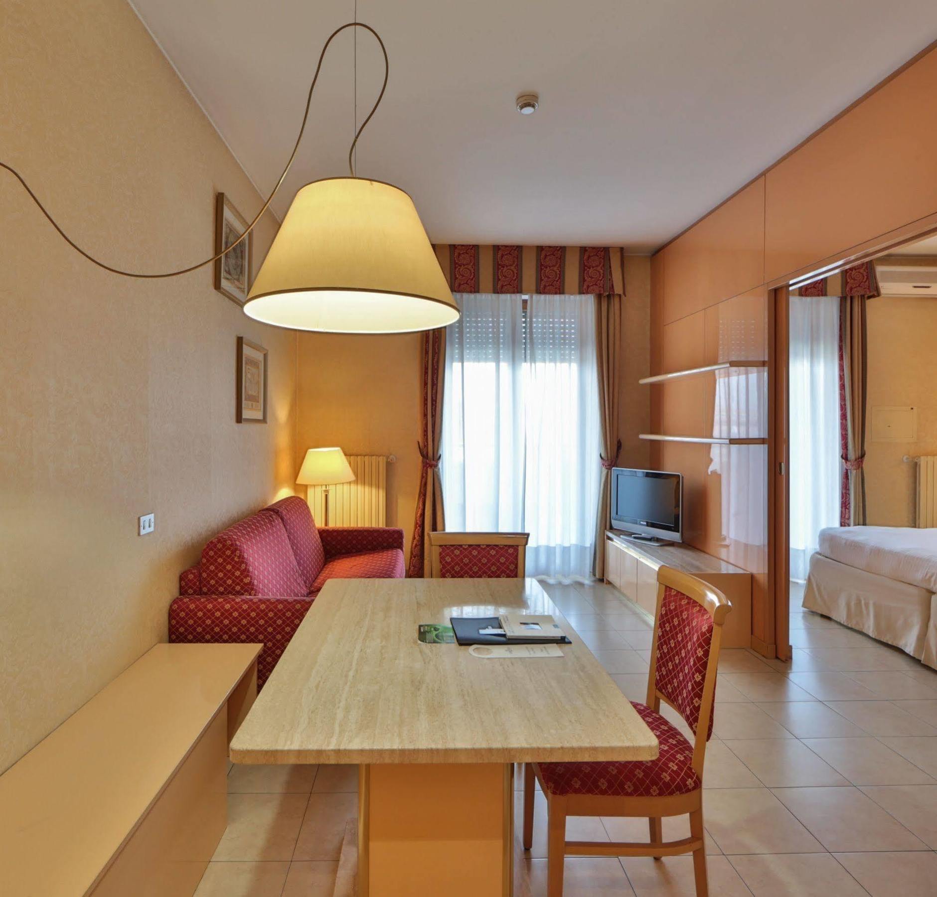 Unaway Hotel & Residence Quark Due Milano Kültér fotó